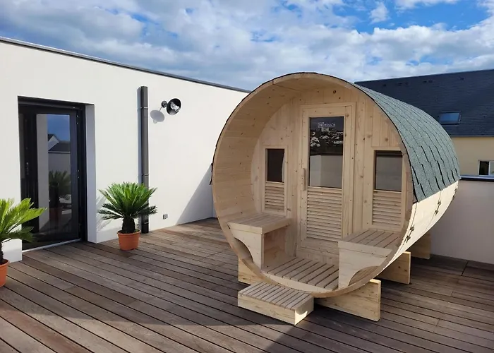 La Villa Thelma 5 étoiles, piscine, sauna et jacuzzi