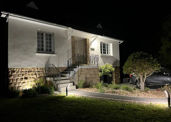 Maison familiale face à la mer
